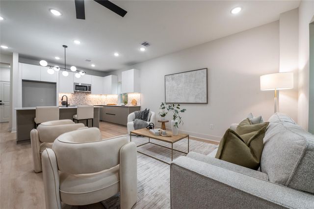 14113A Bridgeport, Houston, TX 77047