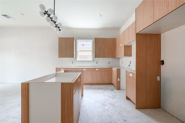 14113A Bridgeport, Houston, TX 77047