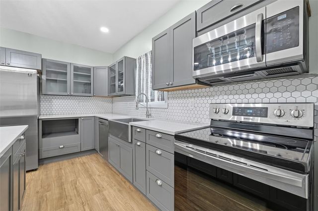 304 Center St, Slippery Rock Boro, PA 16057
