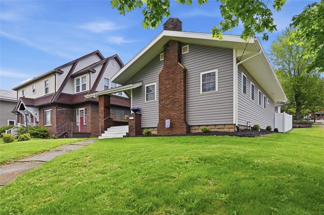 304 Center St, Slippery Rock Boro, PA 16057