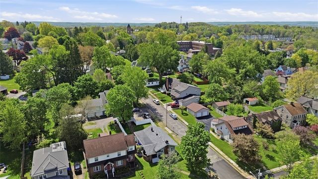 304 Center St, Slippery Rock Boro, PA 16057