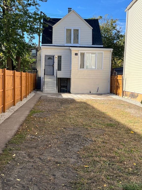 7438 S Champlain Avenue, Chicago, IL 60619