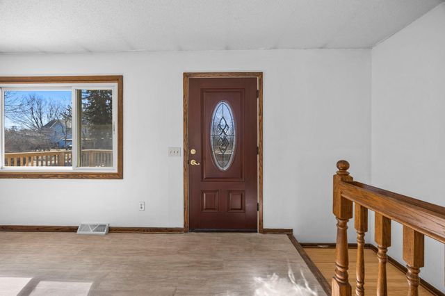 415 6th Street SW, Cokato, MN 55321