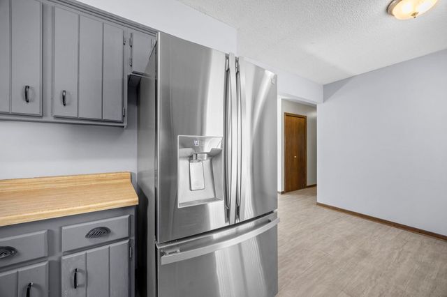 415 6th Street SW, Cokato, MN 55321