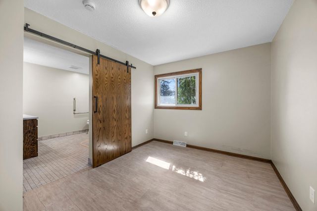 415 6th Street SW, Cokato, MN 55321