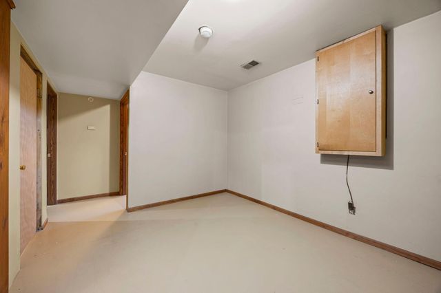 415 6th Street SW, Cokato, MN 55321