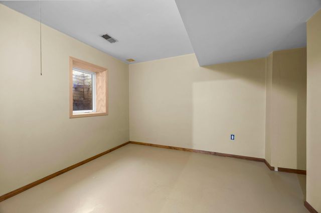 415 6th Street SW, Cokato, MN 55321