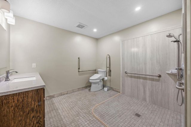 415 6th Street SW, Cokato, MN 55321