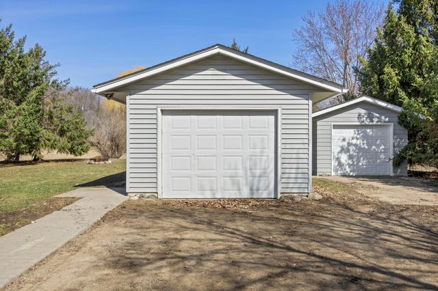 415 6th Street SW, Cokato, MN 55321