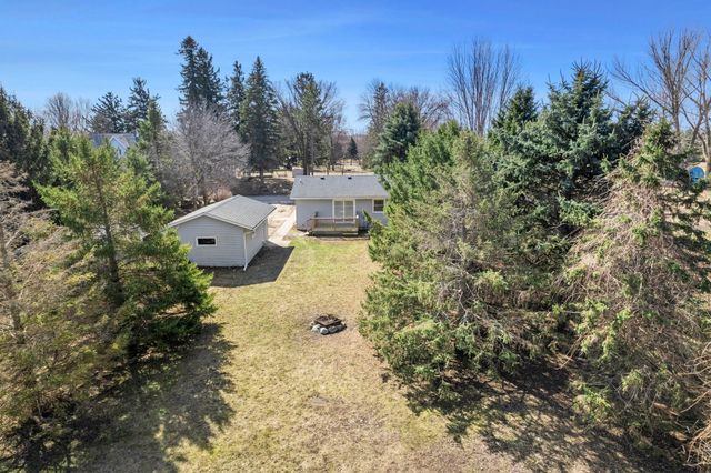 415 6th Street SW, Cokato, MN 55321