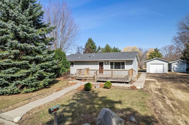 415 6th Street SW, Cokato, MN 55321