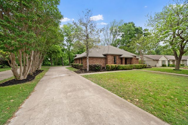 306 Westpark Drive N, Mckinney, TX 75071