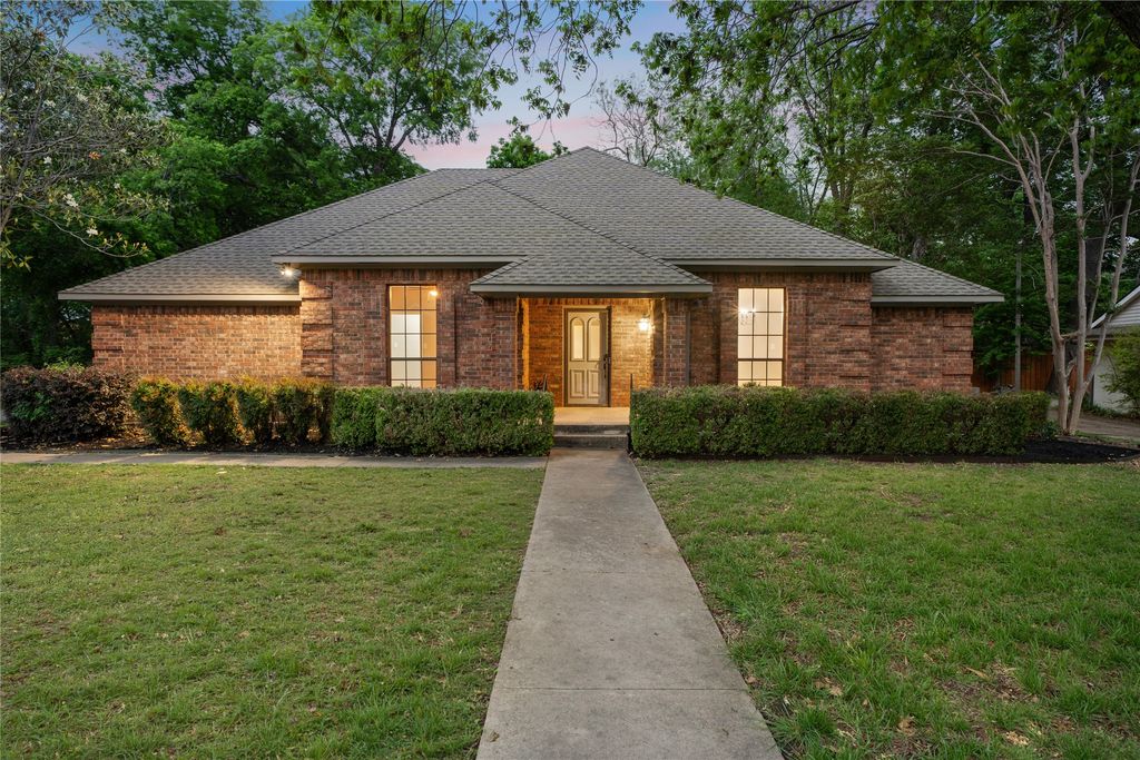 306 Westpark Drive N, Mckinney, TX 75071