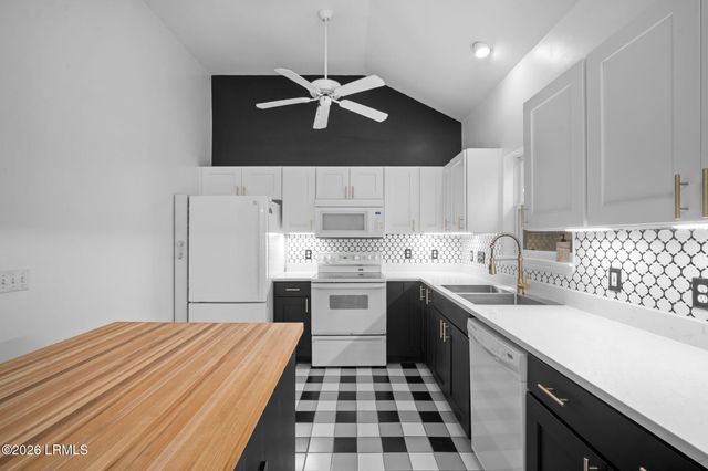 99 Tuscarora Avenue, Beaufort, SC 29907