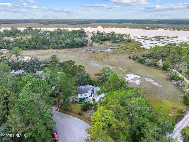 99 Tuscarora Avenue, Beaufort, SC 29907