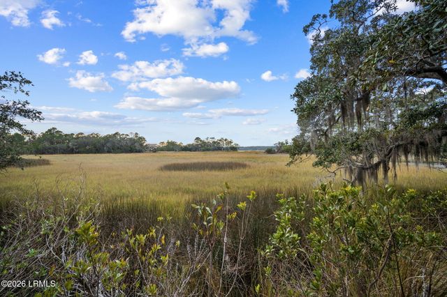 99 Tuscarora Avenue, Beaufort, SC 29907