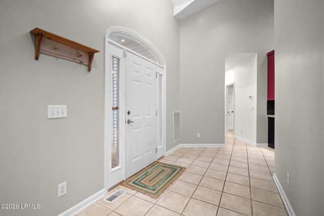 99 Tuscarora Avenue, Beaufort, SC 29907