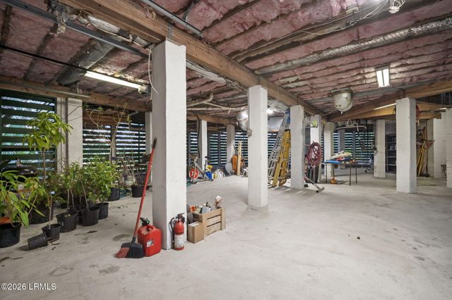 99 Tuscarora Avenue, Beaufort, SC 29907