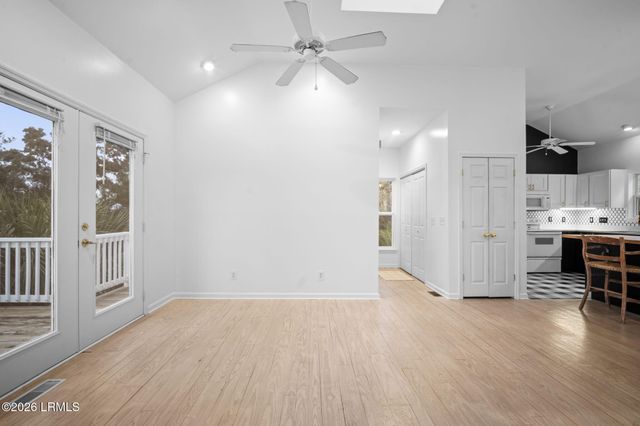 99 Tuscarora Avenue, Beaufort, SC 29907