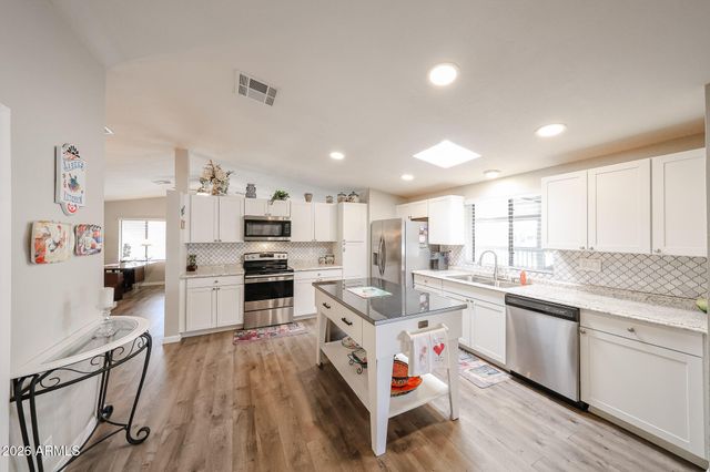 3901 E PINNACLE PEAK Road 236, Phoenix, AZ 85050