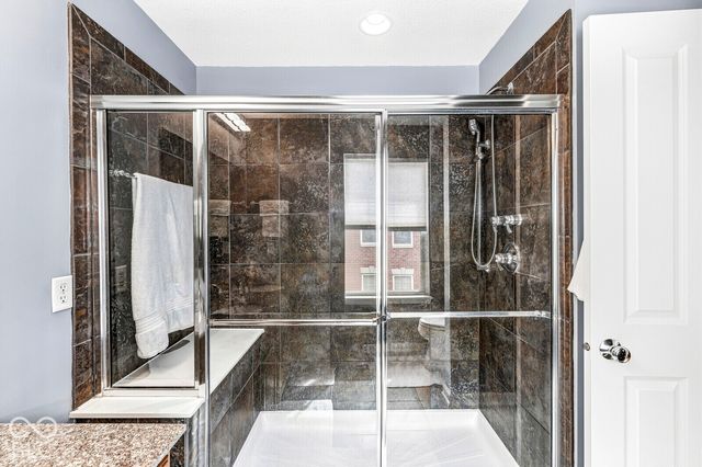 9554 Oakley Drive, Indianapolis, IN 46260