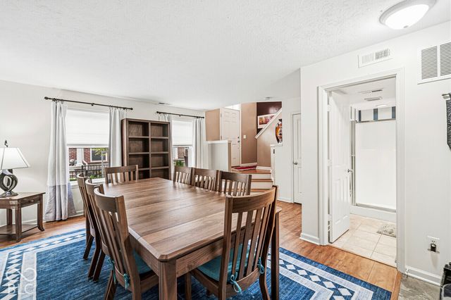 9554 Oakley Drive, Indianapolis, IN 46260