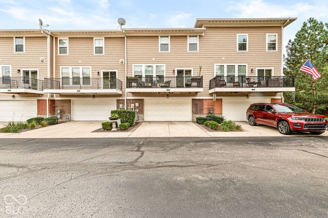9554 Oakley Drive, Indianapolis, IN 46260