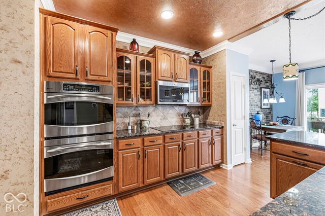 9554 Oakley Drive, Indianapolis, IN 46260