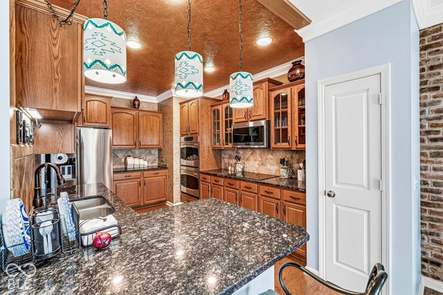 9554 Oakley Drive, Indianapolis, IN 46260