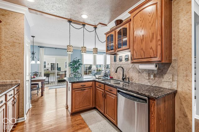 9554 Oakley Drive, Indianapolis, IN 46260