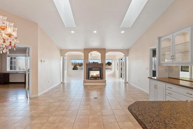 1617 TWIN LAKES CIRCLE, Green Bay, WI 54311