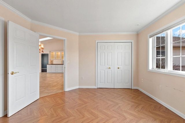 1617 TWIN LAKES CIRCLE, Green Bay, WI 54311