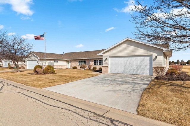 1617 TWIN LAKES CIRCLE, Green Bay, WI 54311