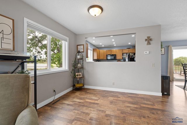 1128 CLOVER RIDGE DR, Rapid City, SD 57701