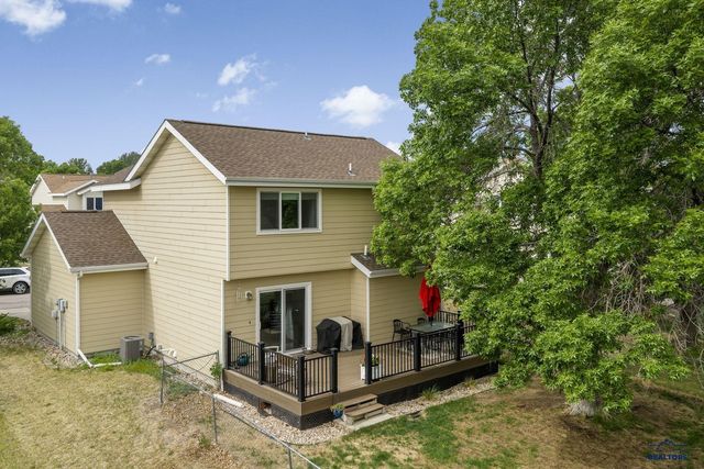1128 CLOVER RIDGE DR, Rapid City, SD 57701