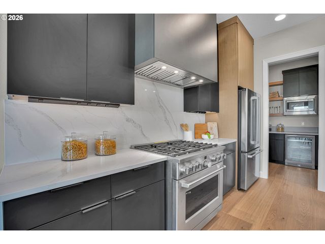 16441 Nw LIBERTY St, Portland, OR 97229