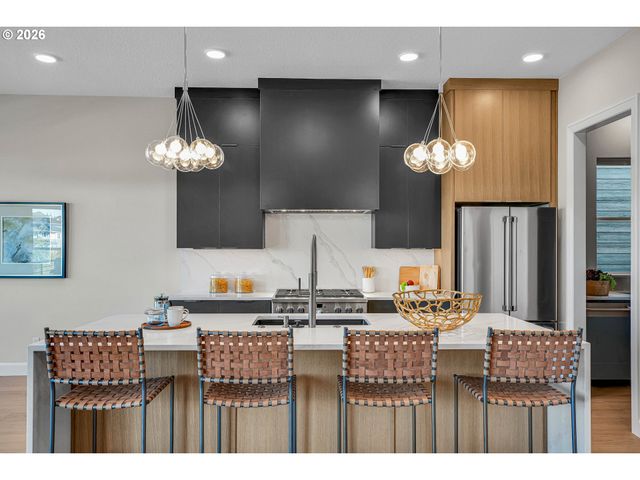 16441 Nw LIBERTY St, Portland, OR 97229