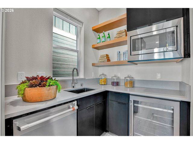 16441 Nw LIBERTY St, Portland, OR 97229