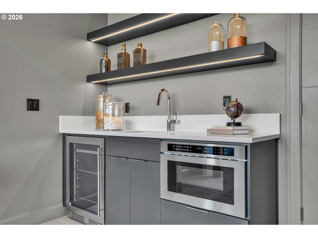 16441 Nw LIBERTY St, Portland, OR 97229