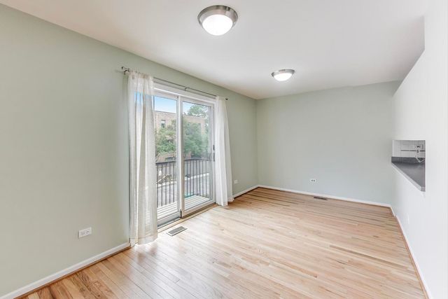 108 Bishop Quarter Lane, Oak Park, IL 60302