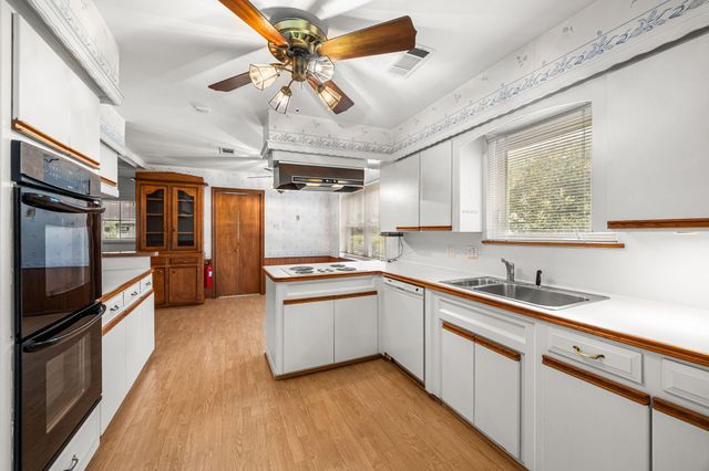 11407 Valley Spring Drive, Houston, TX 77043