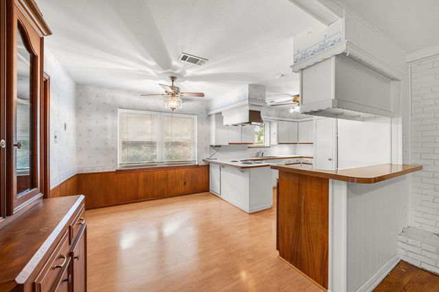 11407 Valley Spring Drive, Houston, TX 77043