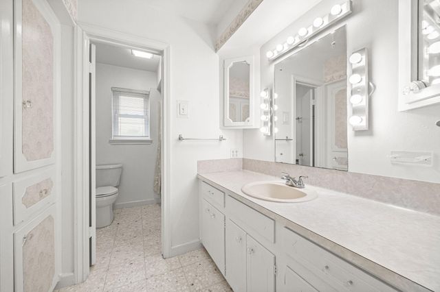 11407 Valley Spring Drive, Houston, TX 77043