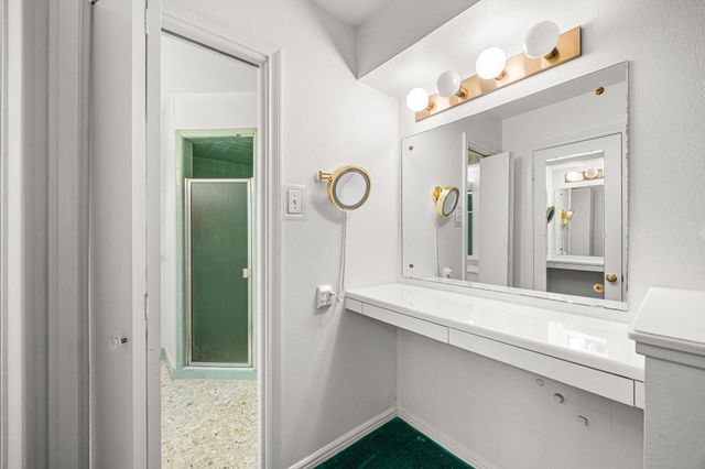 11407 Valley Spring Drive, Houston, TX 77043