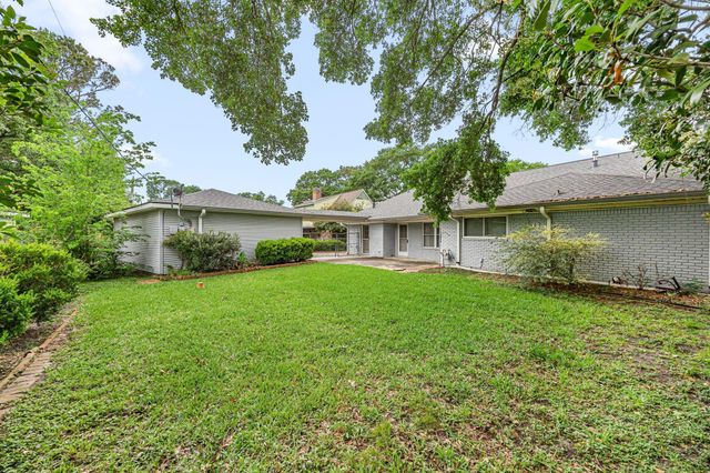 11407 Valley Spring Drive, Houston, TX 77043