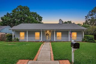 11407 Valley Spring Drive, Houston, TX 77043