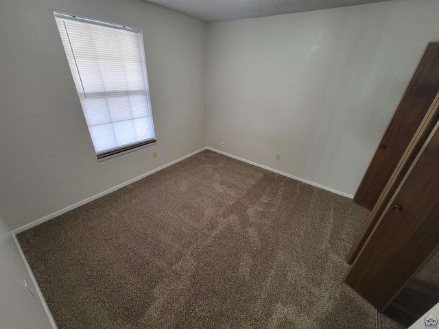 3032 SW Lydia AVE Unit #206, Topeka, KS 66614