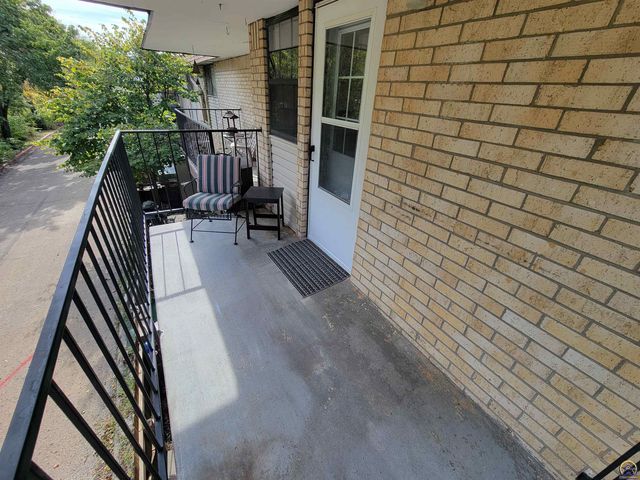 3032 SW Lydia AVE Unit #206, Topeka, KS 66614