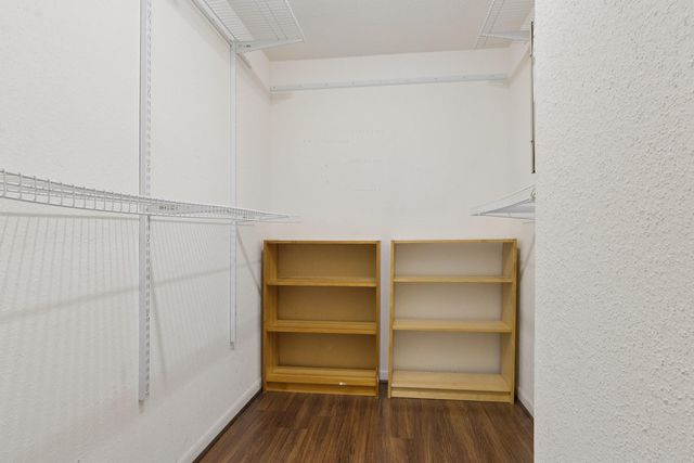 6111 Beverly Hill Street 10, Houston, TX 77057