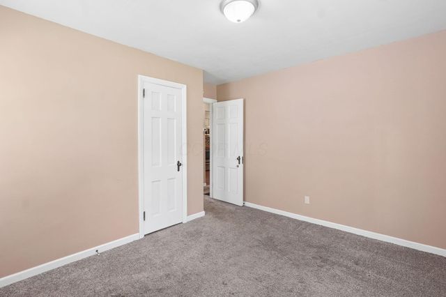 1010 Rose Place, Columbus, OH 43227